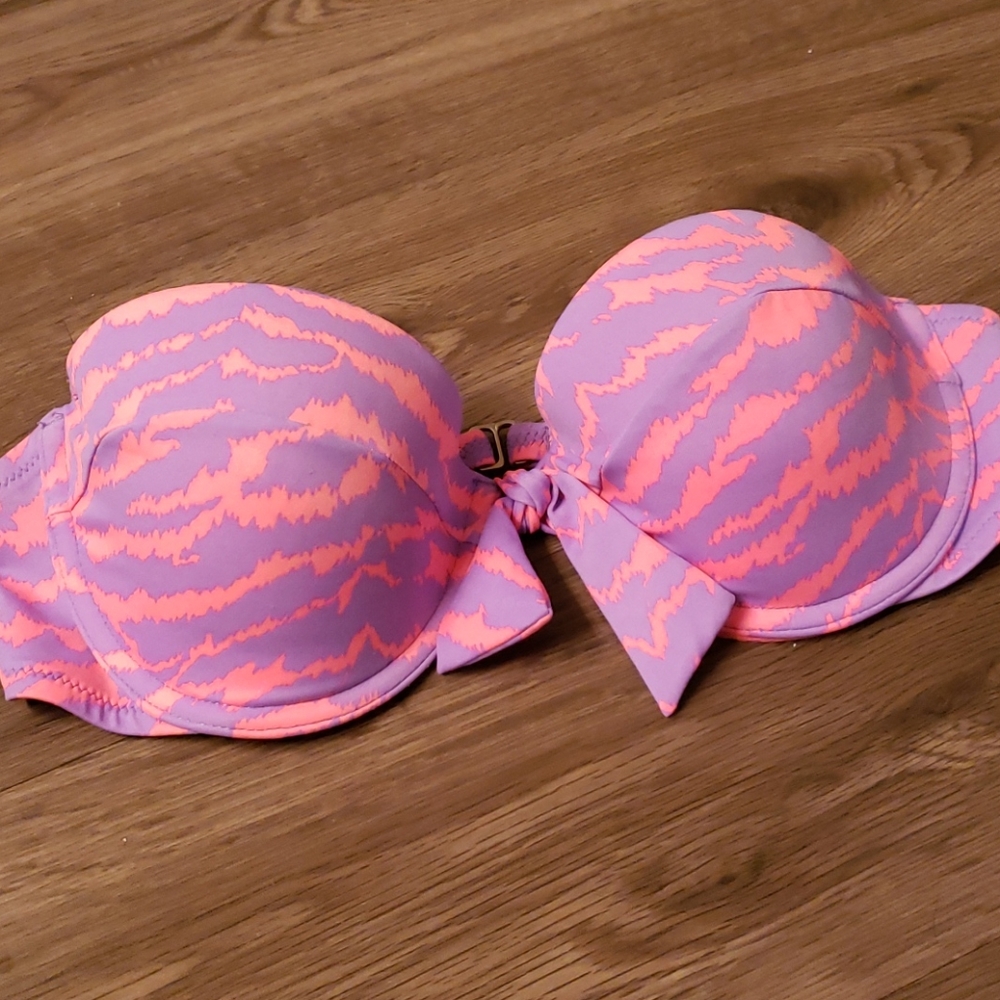 Victoria's Secret  Animal Print  Swim Top